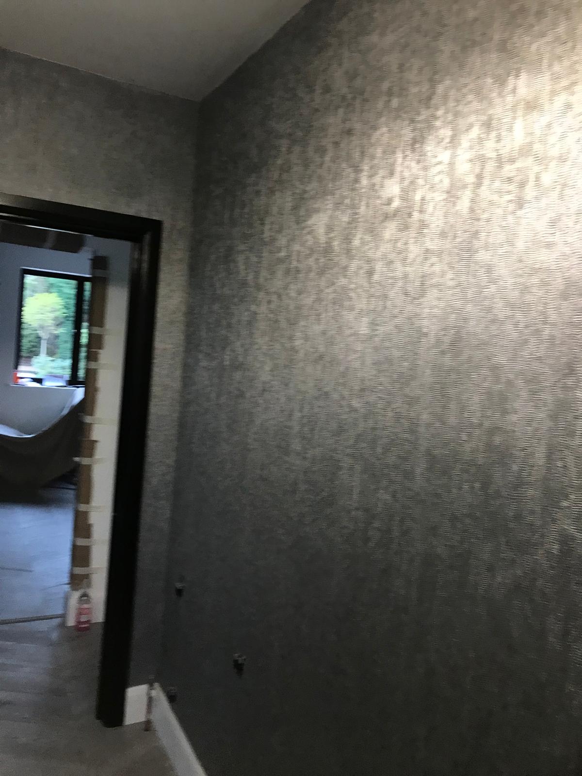 Wallpapering in London