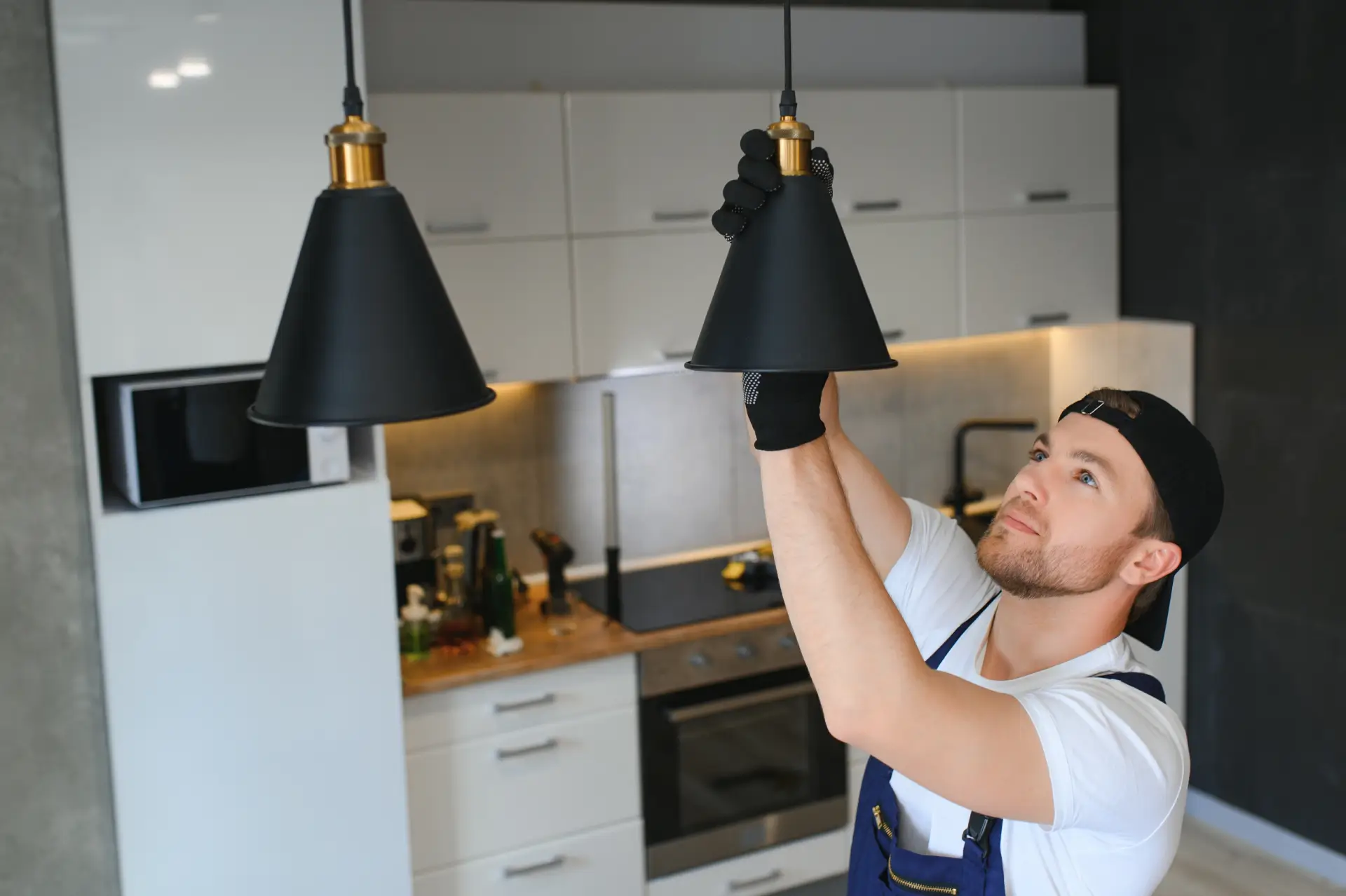 interior painting and decorating services